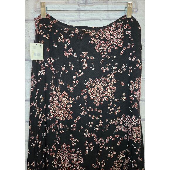 Free People backseat glamour maxi skirt black floral boho size 12 - Picture 4 of 8